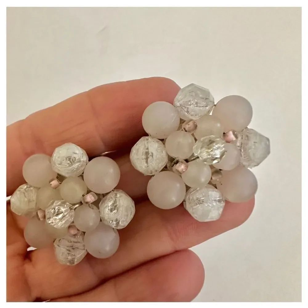 Clear vintage cluster beaded clip on earrings